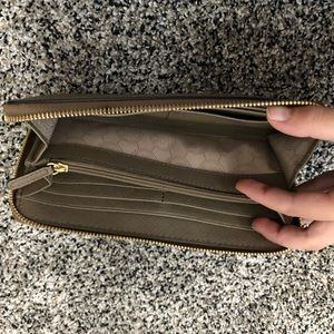 michael kors zipper wallet